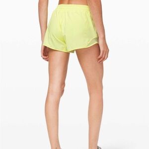 Lululemon Hotty Hot Short II *Long 4" Florid Flash size 2